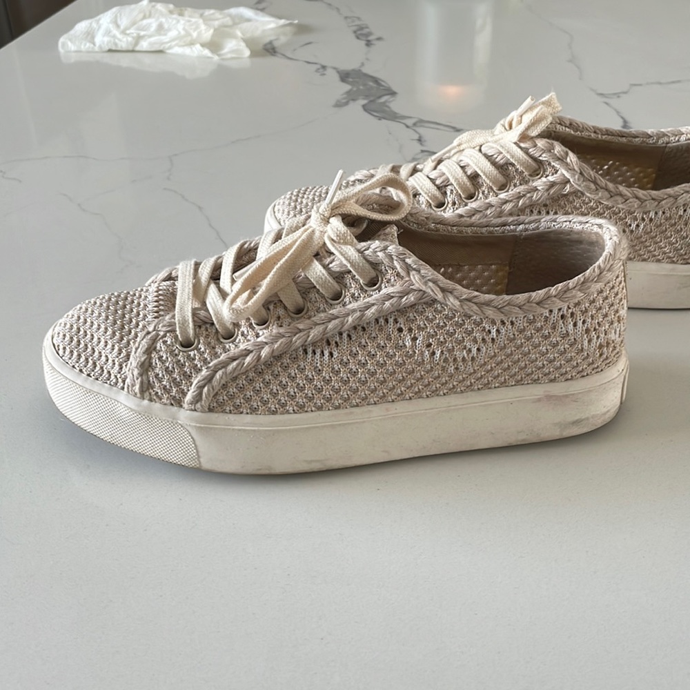 Good condition sneakers